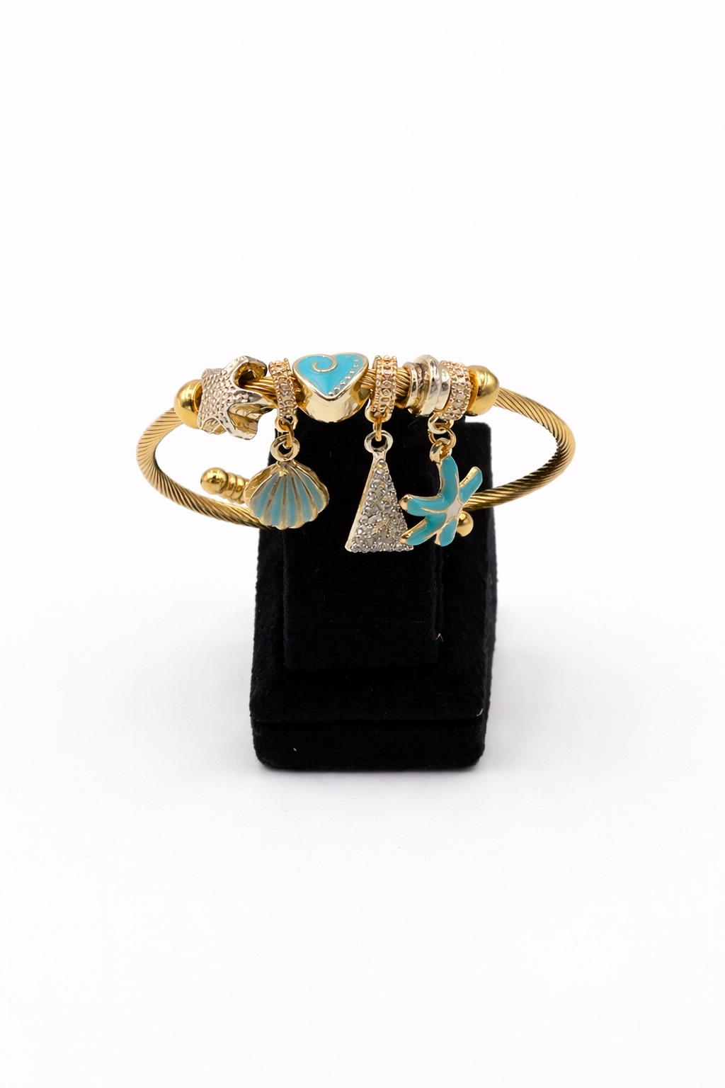 Deniz Kabuğu ve Kalp Figürlü Altın Renk Çelik Charm Bileklik