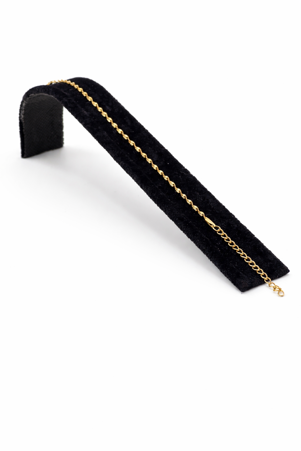 İnce Burgulu Zincir Altın Renk Çelik Bileklik