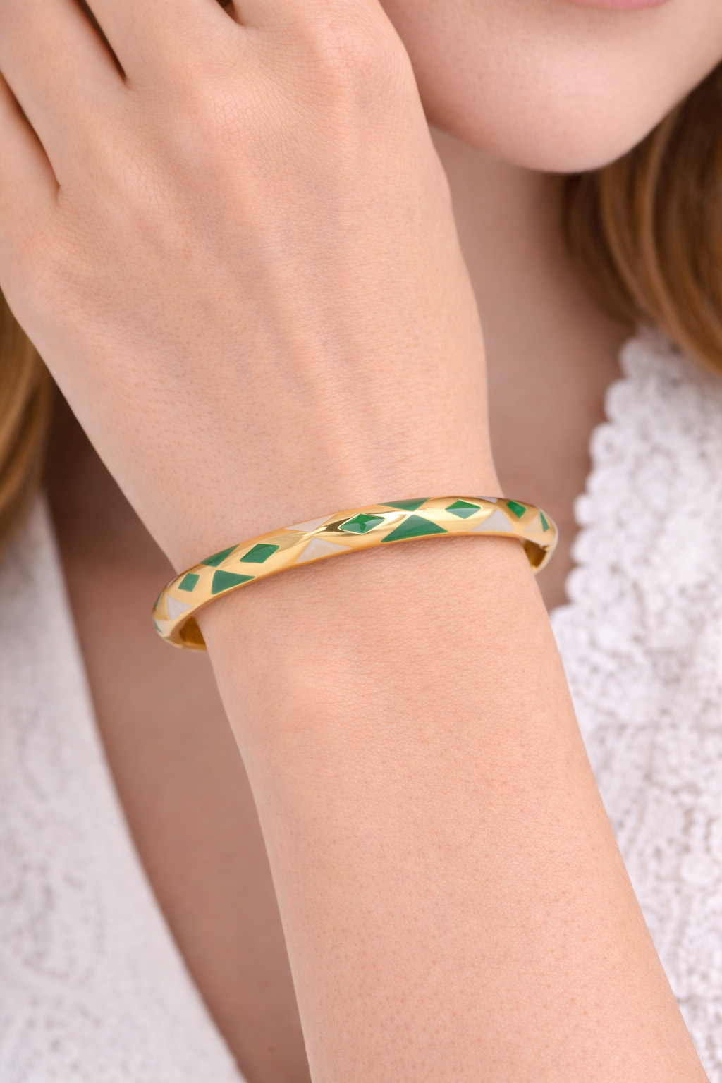 Yeşil Ve Beyaz Mineli Altın Renk Çelik Bilezik