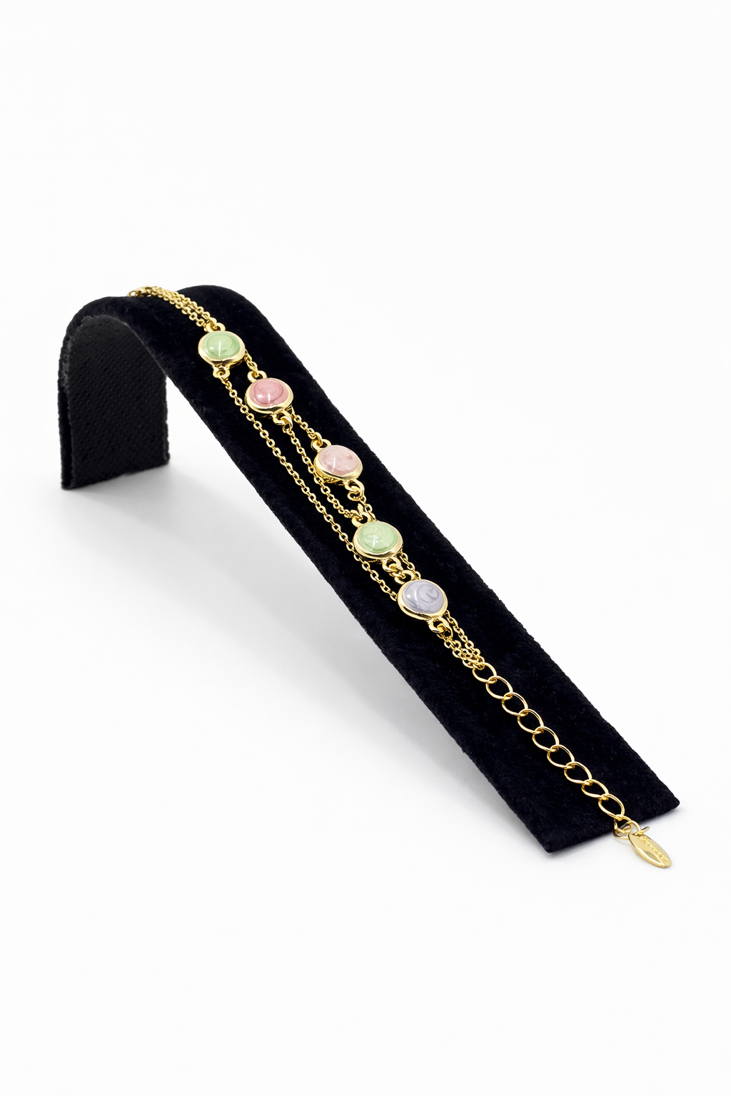 Çok Zincirli Yuvarlak Renkli Taş Detaylı Altın Renk Çelik Bileklik