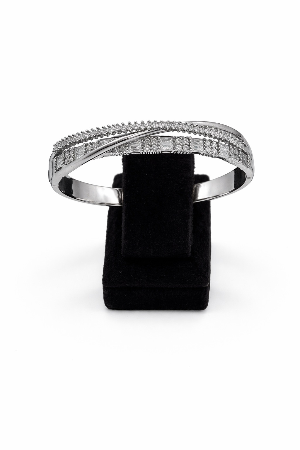 Zirkon Taş Detaylı Çapraz Tasarımlı Gümüş Renk Çelik Kelepçe Bilezik