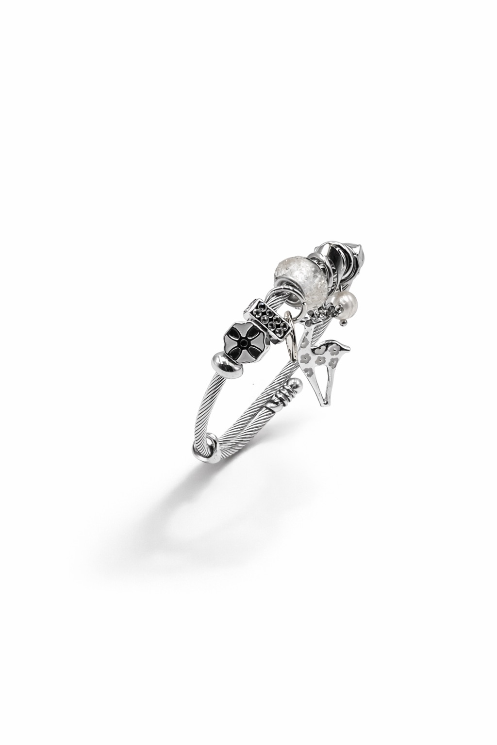 İnci ve Geyik Detaylı Gümüş Renk Çelik Charm Bileklik