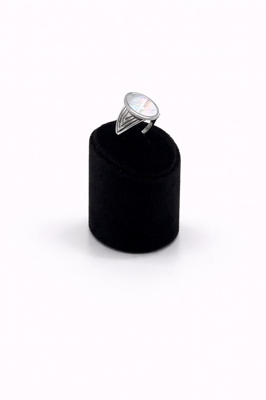 Oval Sedef Taş Detaylı Gümüş Renk Çelik Yüzük