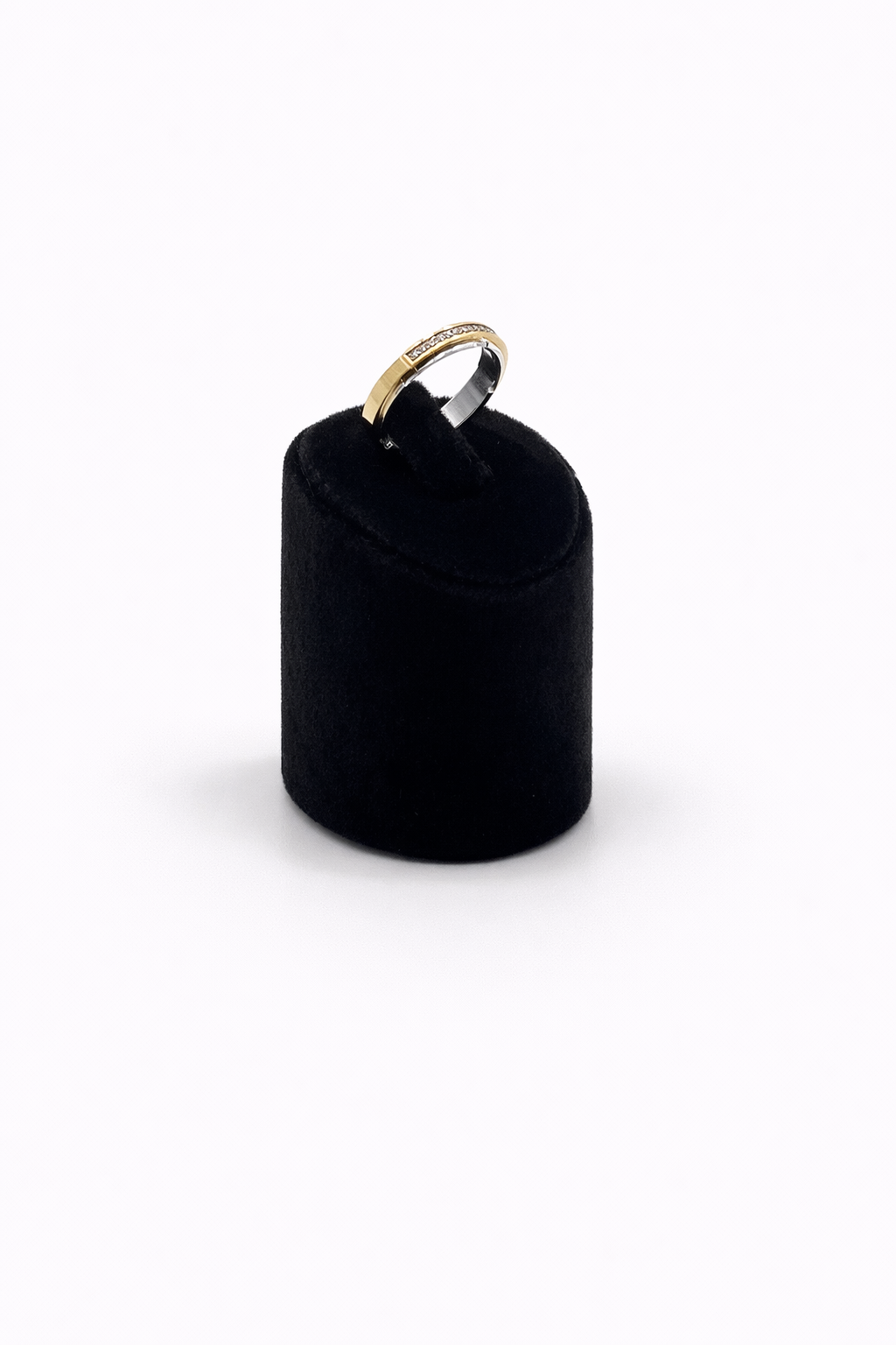 Taş Detaylı Minimal Altın Renk Çelik Alyans Yüzük