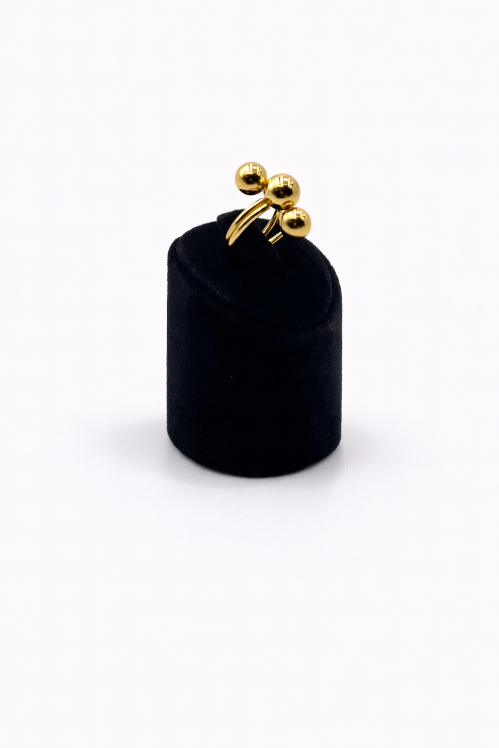 Üç Top Detaylı Altın Renk Çelik Yüzük