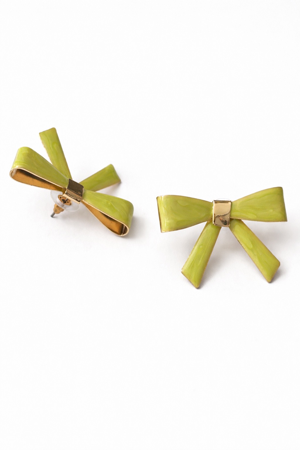 Lak Kaplama Mineli Fiyonk Küpe