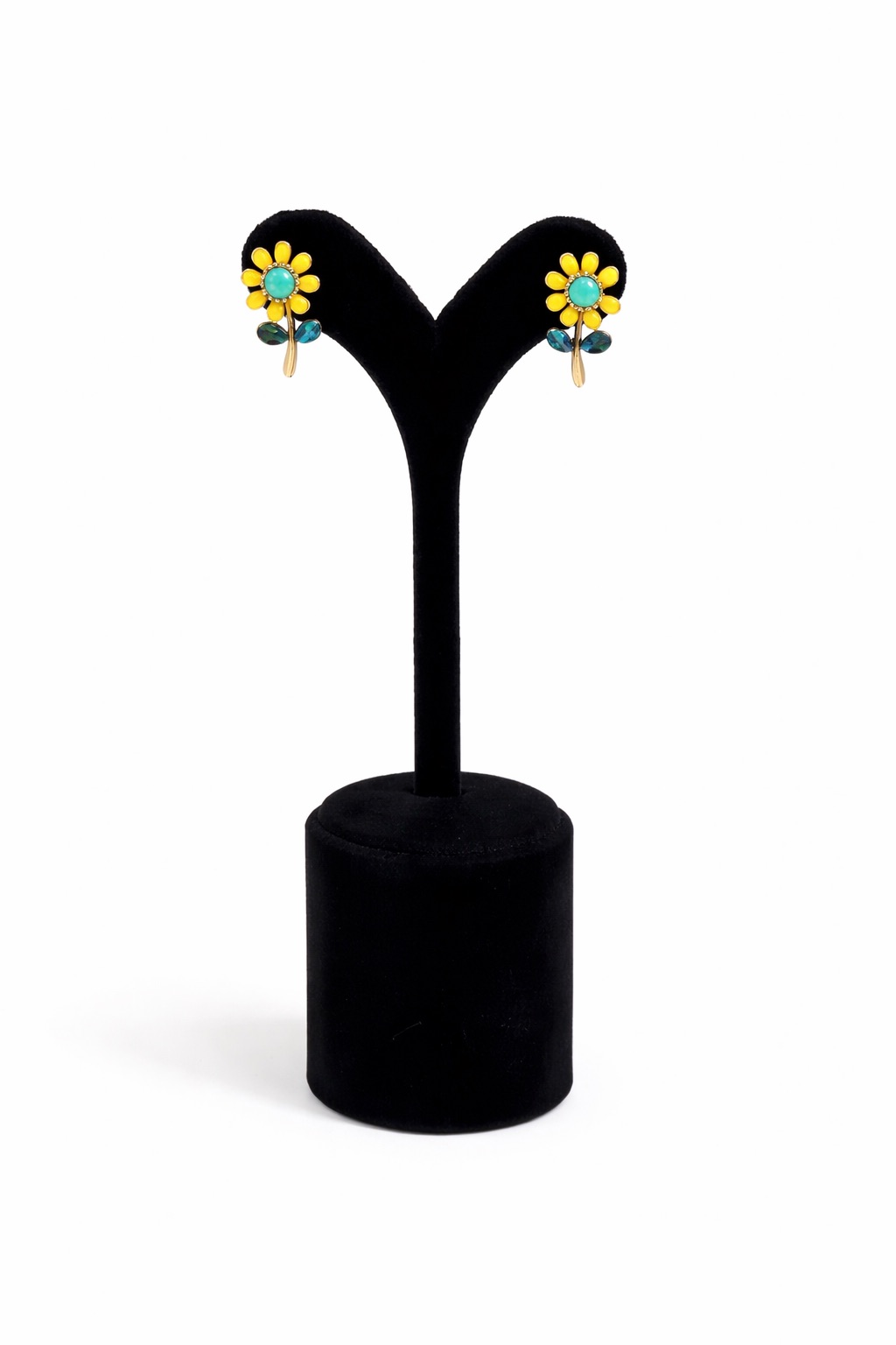 Çiçek Formlu Lak Kaplama Bijuteri Küpe Çiçek Formlu Lak Kaplama Bijuteri Küpe