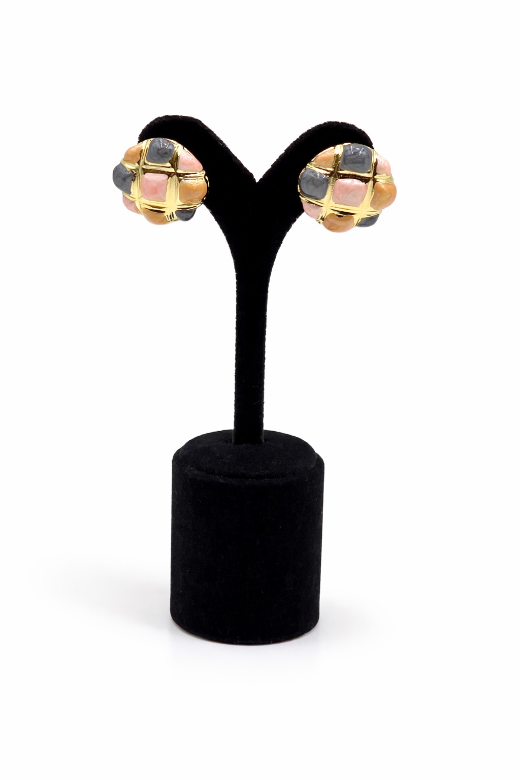 Altın Renk Detaylı Lak Kaplamalı Akrilik Bijuteri Küpe