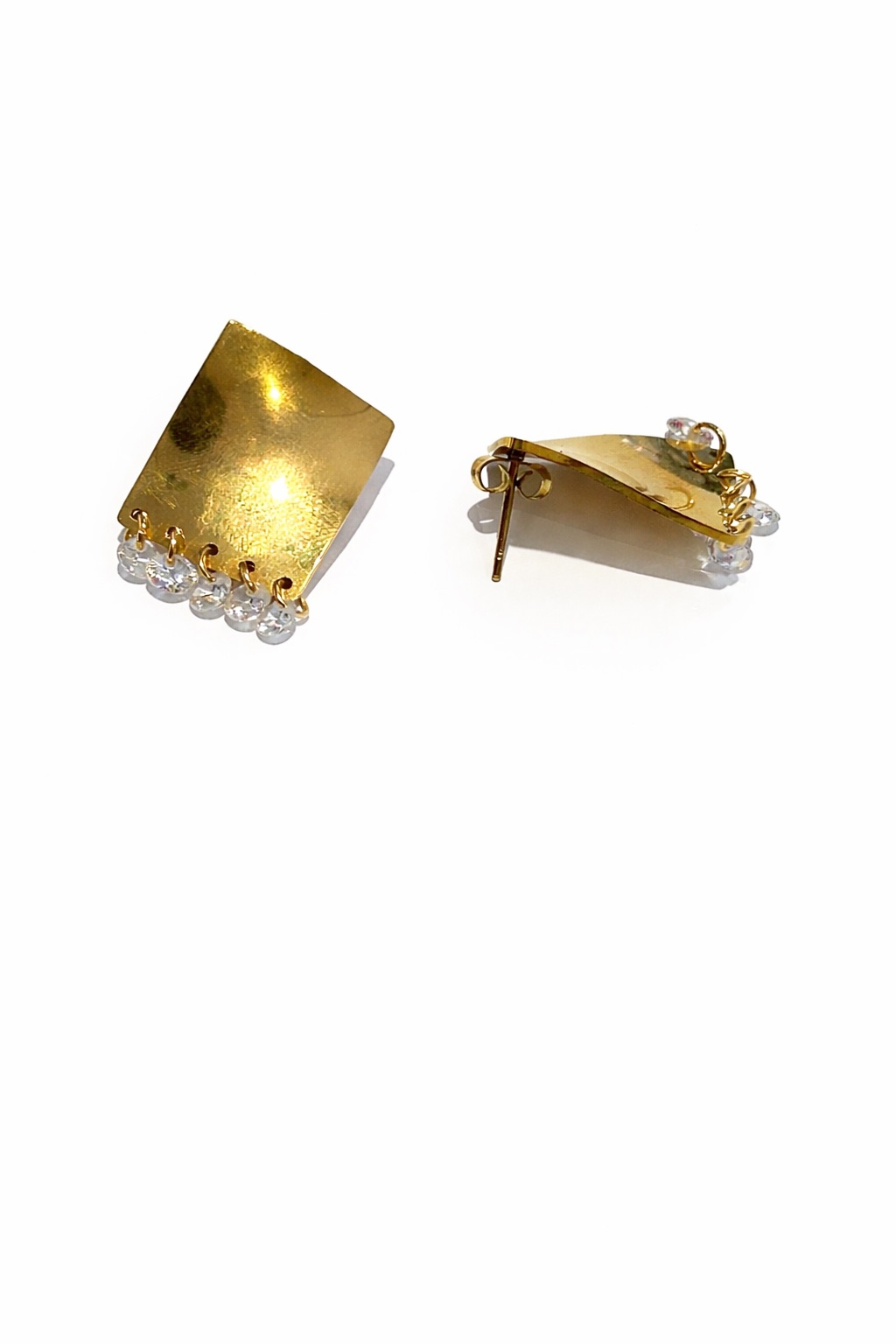 Altın Renk Kare Plaka Çelik Küpe Altın Renk Kare Plaka Çelik Küpe