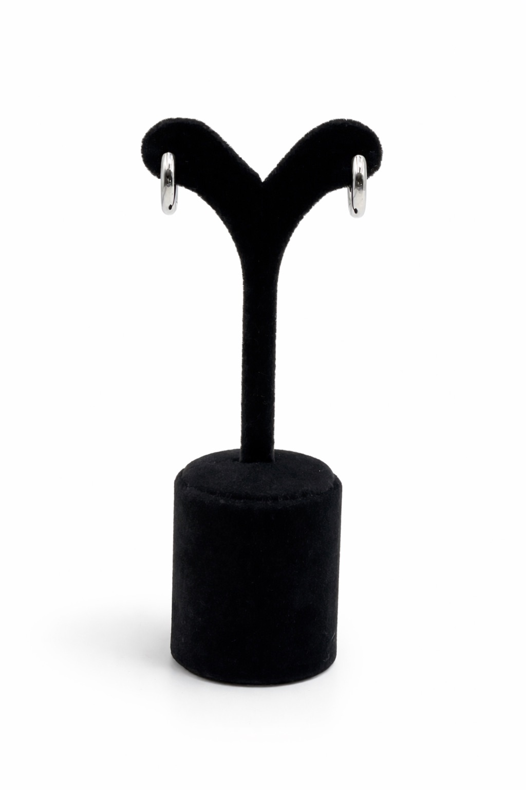 Gümüş Renk Çelik Kalın Halka Küpe Gümüş Renk Çelik Kalın Halka Küpe