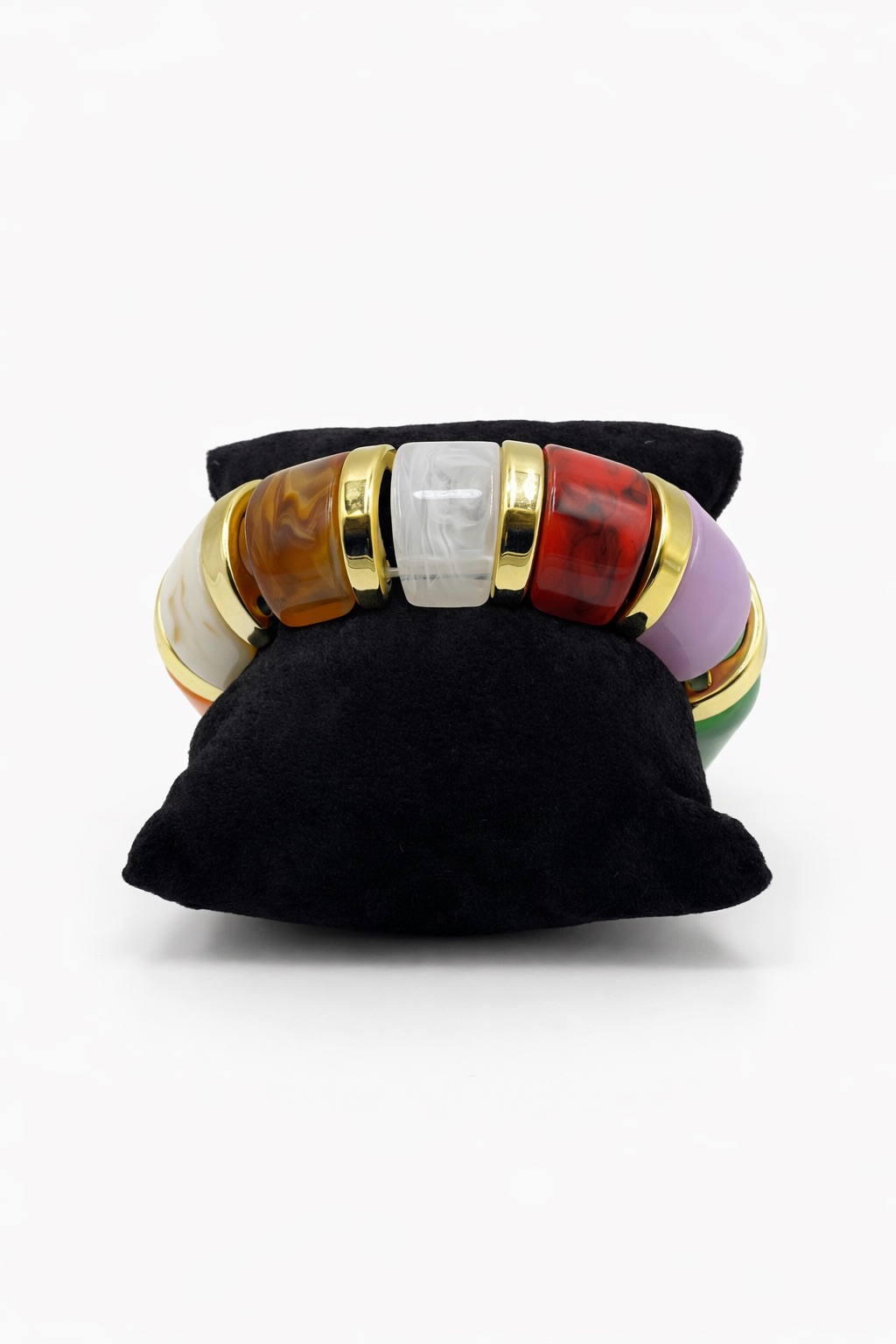 Altın Renk Metal Detaylı Bej Akrilik Bilezik Altın Renk Metal Detaylı Bej Akrilik Bilezik