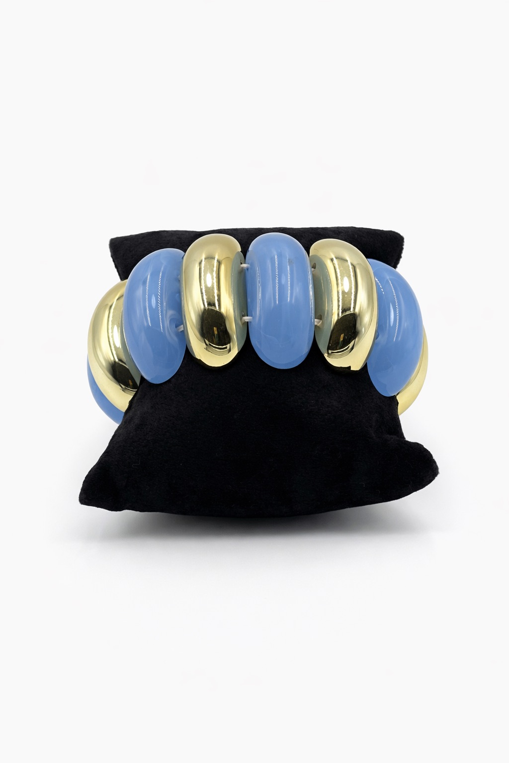 Altın Renk Metal Detaylı Bej Akrilik Bilezik Altın Renk Metal Detaylı Bej Akrilik Bilezik