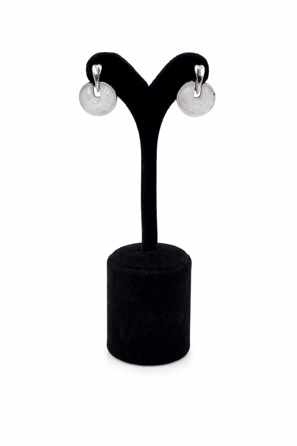 Sedef Detaylı Yuvarlak Form Gümüş Renk Çelik Küpe