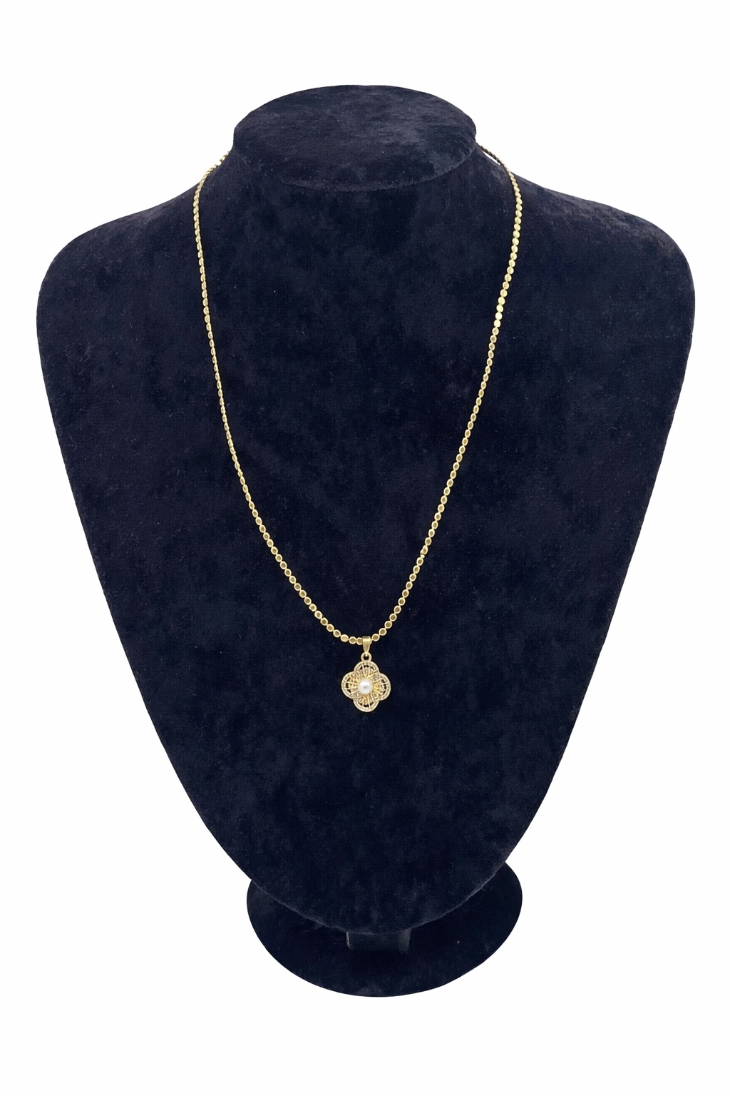 Sedef ve Zirkon Taş Detaylı Çiçek Figürlü Altın Renk Çelik Kolye Sedef ve Zirkon Taş Detaylı Çiçek Figürlü Altın Renk Çelik Kolye