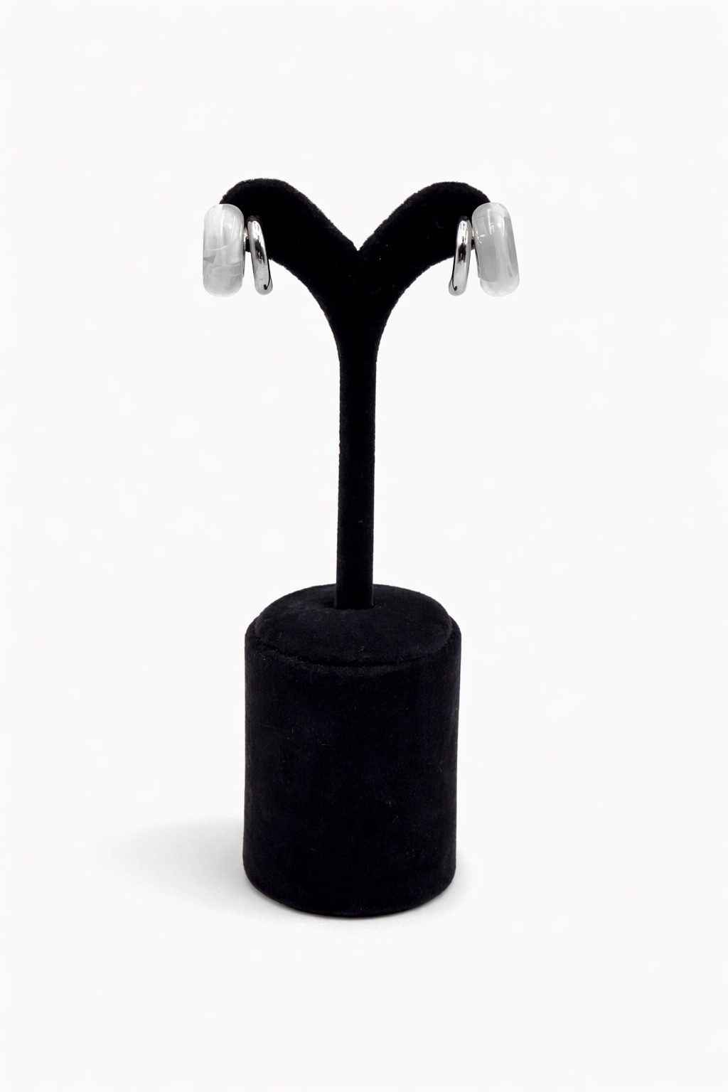 Gümüş Renk Beyaz Mermer Desenli Çelik Halka Küpe