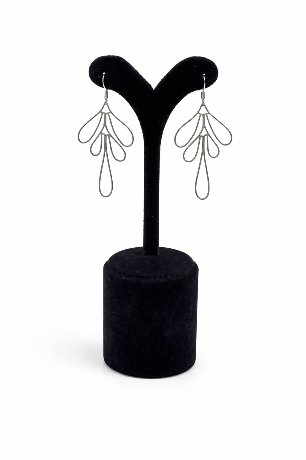 Gümüş Renk Sallantılı Çelik Küpe