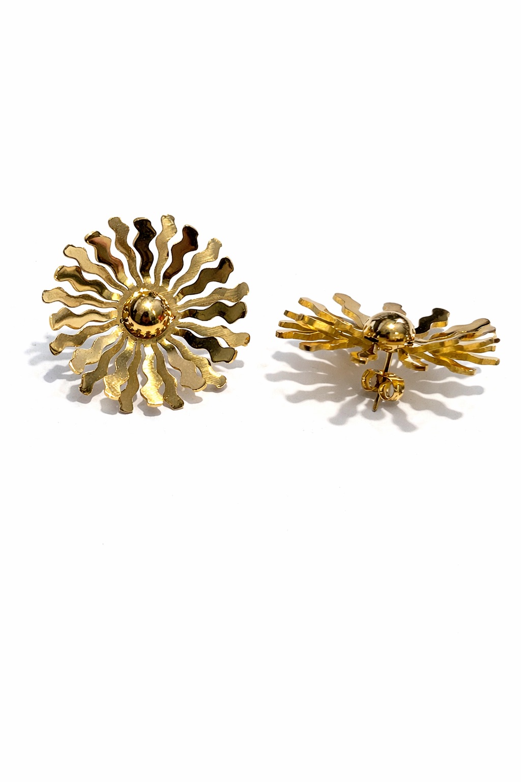 Güneş Figürlü Altın Renk Çelik Küpe