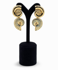 Lak Altın Kaplama Deniz Kabuğu Formlu Sallantılı Küpe