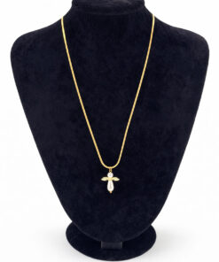 Altın Renk Çelik İnci Detaylı Melek Figürlü Kolye