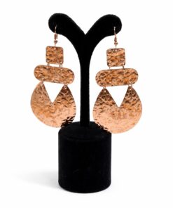 Bakır Çekiç Dokulu Geometrik Sallantılı Küpe