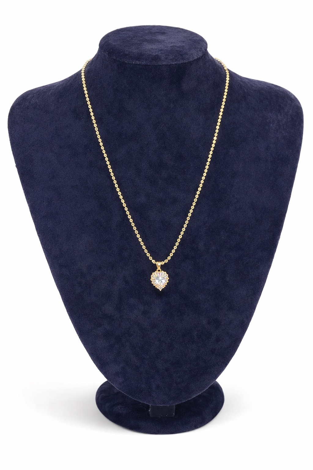 Zirkon Taşlı Kalp FigürlüAltın Renk Çelik Kolye