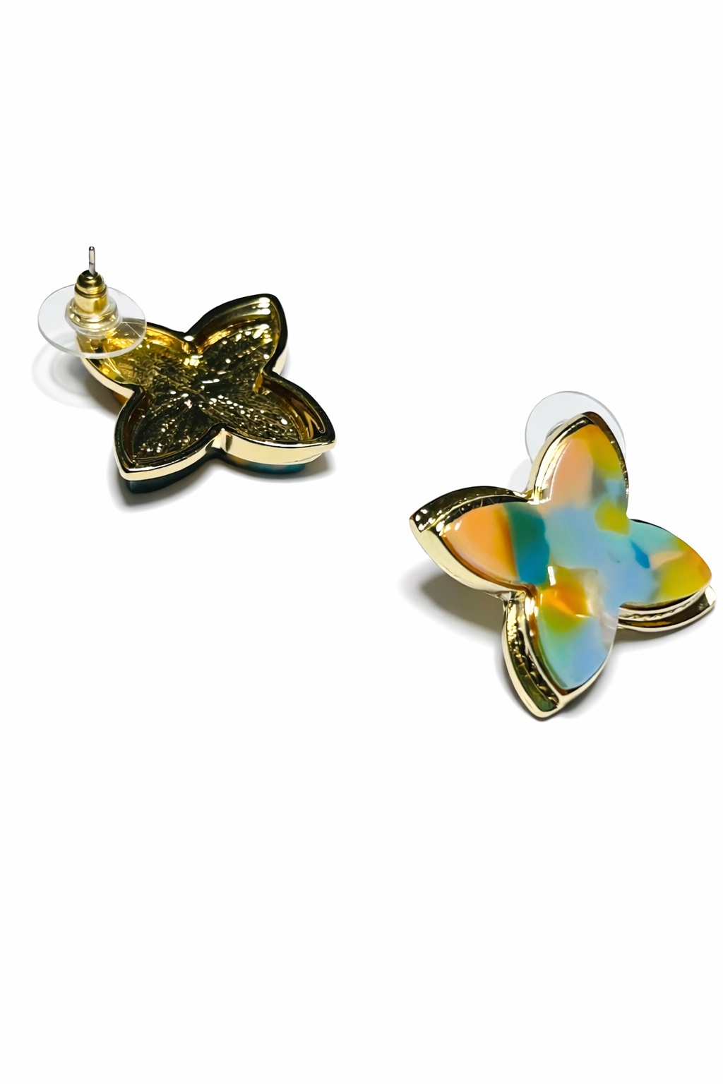 Altın Renk Lak Kaplama Akrilik Yonca Form Küpe