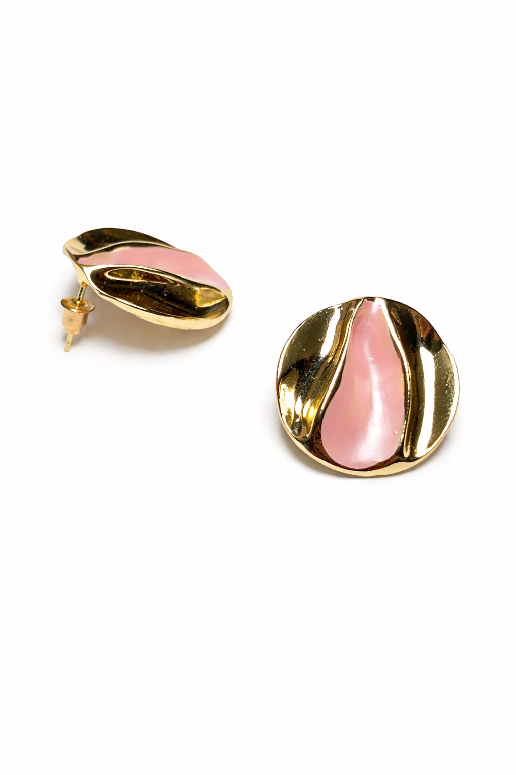 Lak Kaplama Mineli Yuvarlak Küpe