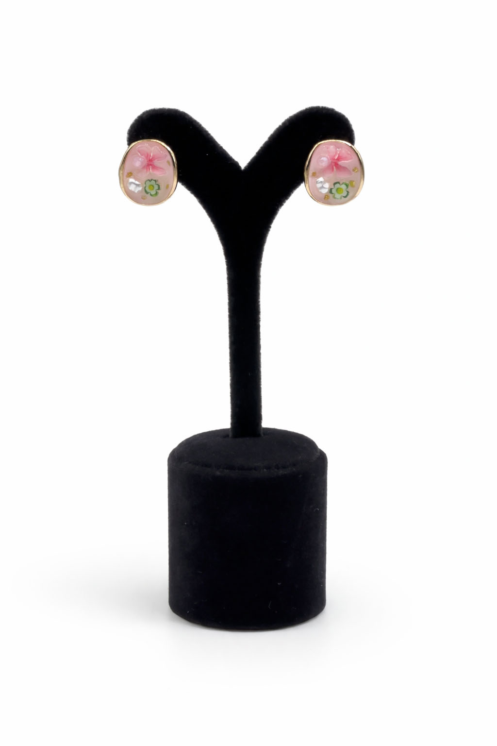 Pembe Çiçek Detaylı Mine Lak Kaplama Oval Küpe Pembe Çiçek Detaylı Mine Lak Kaplama Oval Küpe