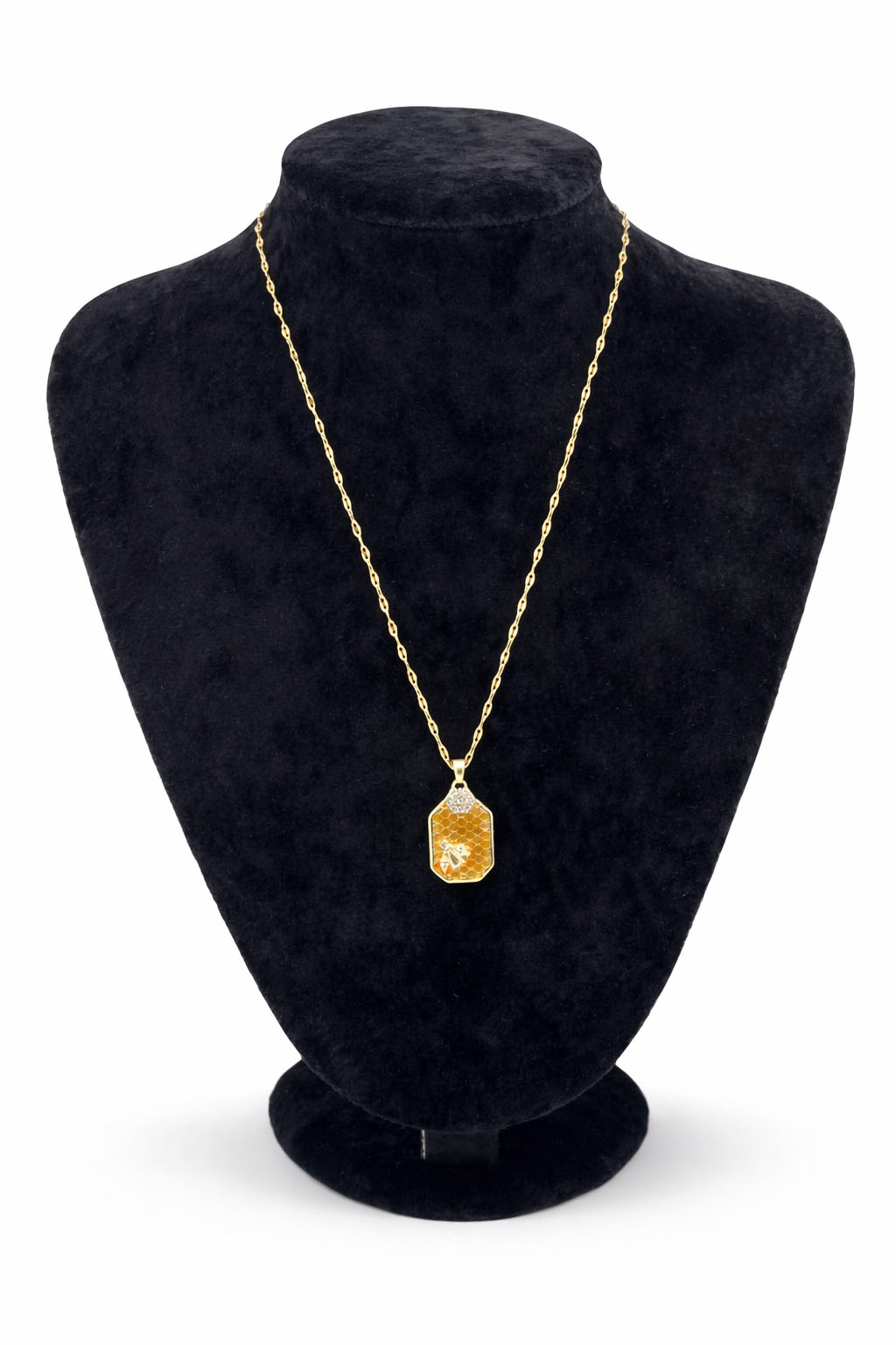 Arı Figürlü Petek Desenli Zirkon Taşlı Altın Renk Çelik Kolye Arı Figürlü Petek Desenli Zirkon Taşlı Altın Renk Çelik Kolye