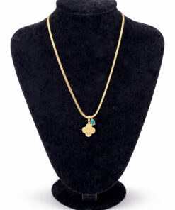 Yonca Figürlü Mavi Zirkon Taş Detaylı Altın Renk Çelik Kolye