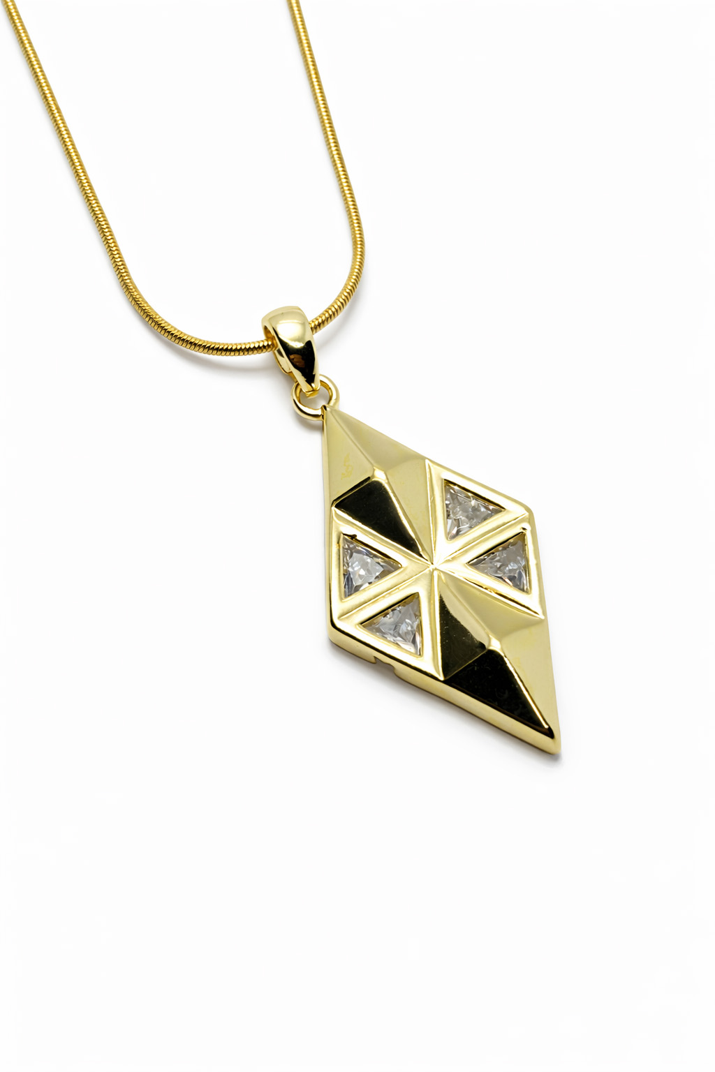 Geometrik Form Zirkon Taş Detaylı Altın Renk Çelik Kolye