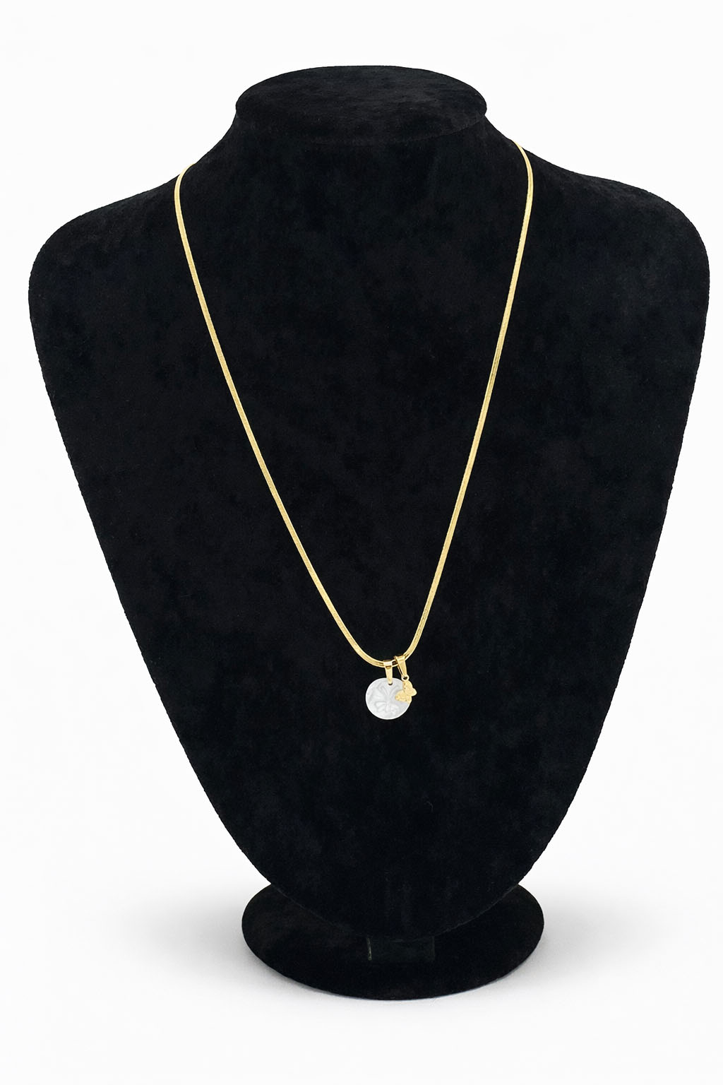 Sedef Kelebek Figürlü Altın Renk Çelik Kolye