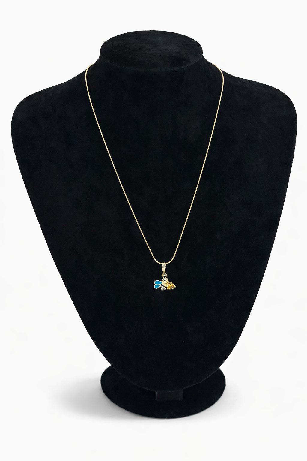 Arı Figürlü Mineli Zirkon Taşlı Çelik Kolye Arı Figürlü Mineli Zirkon Taşlı Çelik Kolye