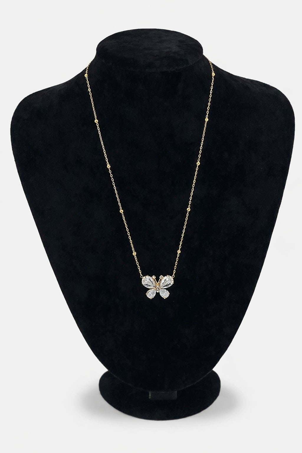 Kelebek Figürlü Zirkon Taş Detaylı Çelik Kolye Kelebek Figürlü Zirkon Taş Detaylı Çelik Kolye