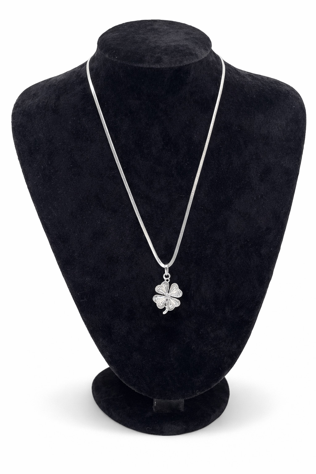 Yonca Figürlü Zirkon Taşlı Çelik Kolye